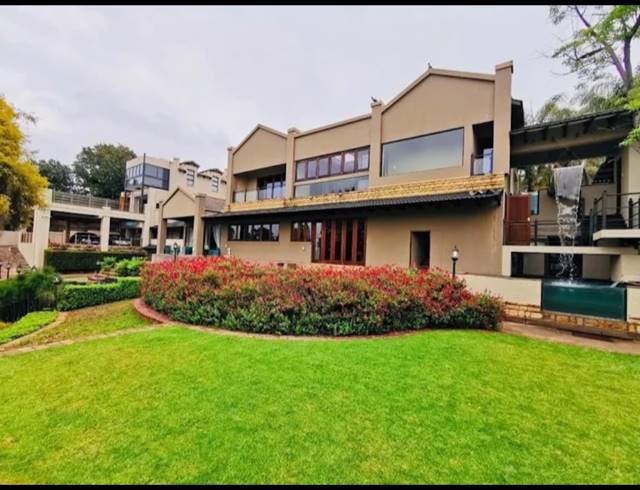 3,048M² HOTEL FOR SALE IN WATERKLOOF RIDGE